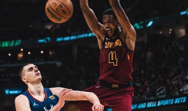 pg电子模拟器免费版-最佳新秀！加时打爆约基奇 莫布利捍卫骑士禁区