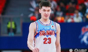 助队顶住！阿不都沙拉木半场5中2&amp;6罚5中拿到9分5篮板