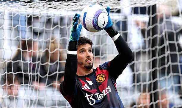 【英超】巴恩斯双响托纳利破门，纽卡4比1大胜曼联！