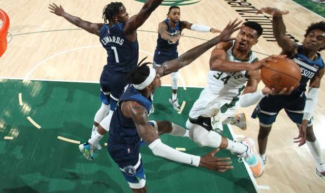 pg免费模拟器官网-开局3胜1负森林狼仍不满足 爱德华兹：本可以4-0